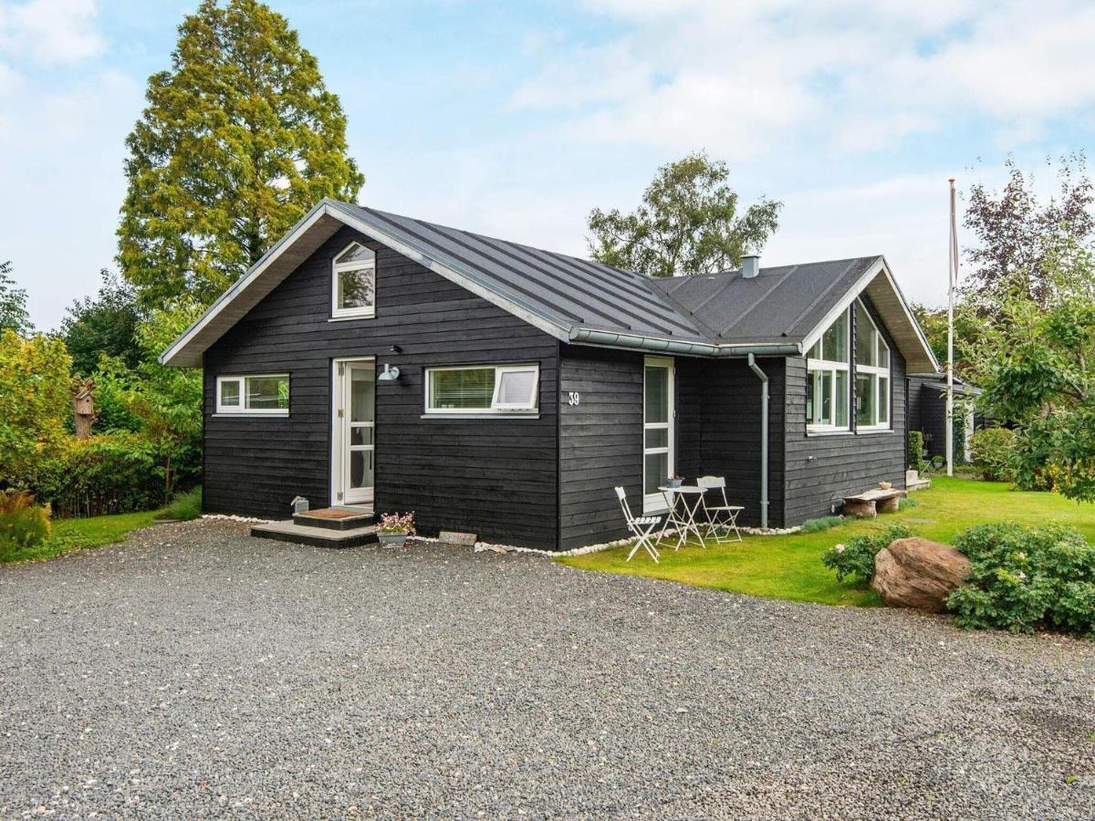 5 Person Holiday Home In Malling Eksteriør billede